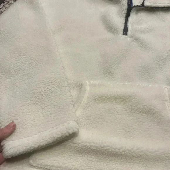 Size XL women’s Sherpa quarter zip J CREW - Picture 5 of 6